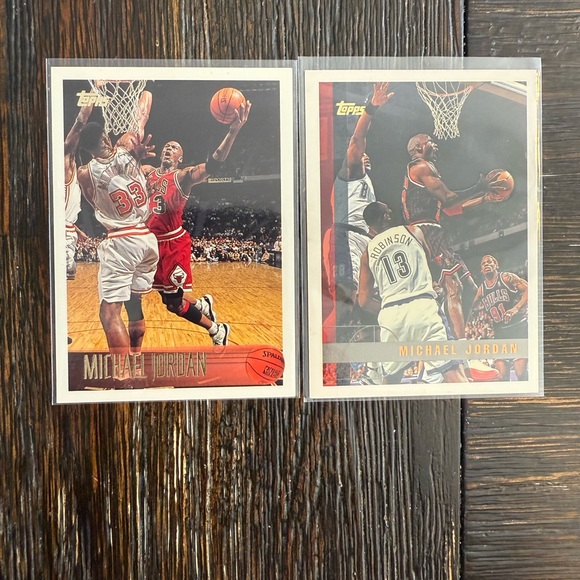 Michael Jordan cards - Picture 1 of 2